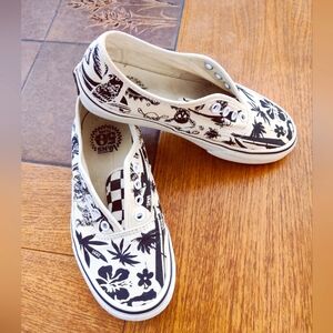 Vans Women's Black and White Graphic Sneakers 50th Anniversary